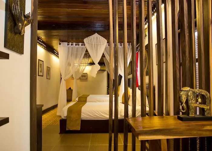 Hotel Montra Nivesha And Art