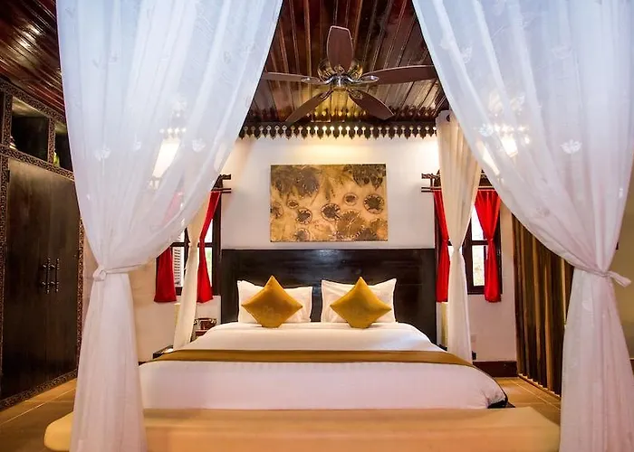 Montra Nivesha And Art Hotel