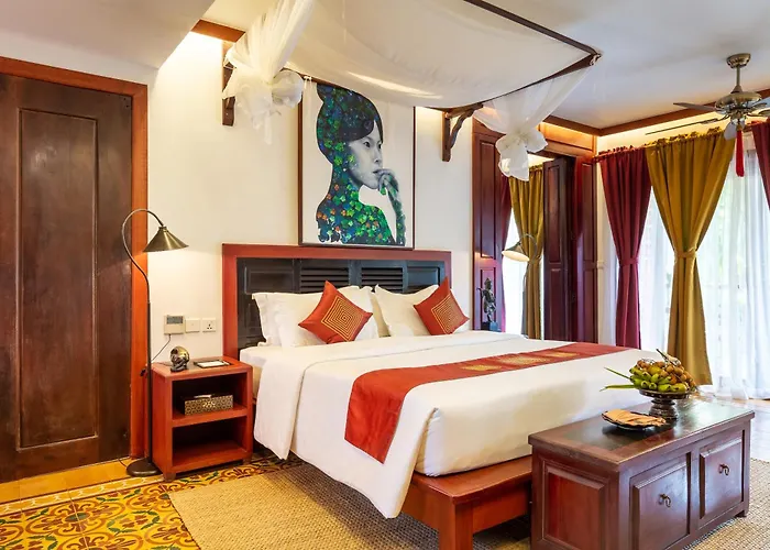 Montra Nivesha And Art Hotel