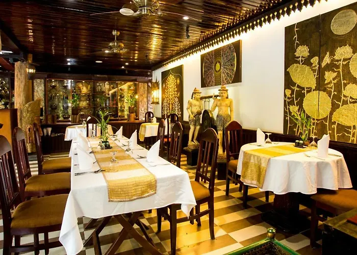 Montra Nivesha And Art Hotel 4*